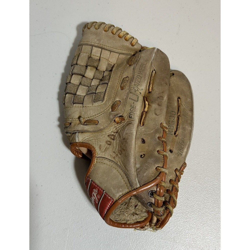 Rawlings Right Hand Throw Ken Griffey Jr. 11" Baseball Mitt Glove RBG90